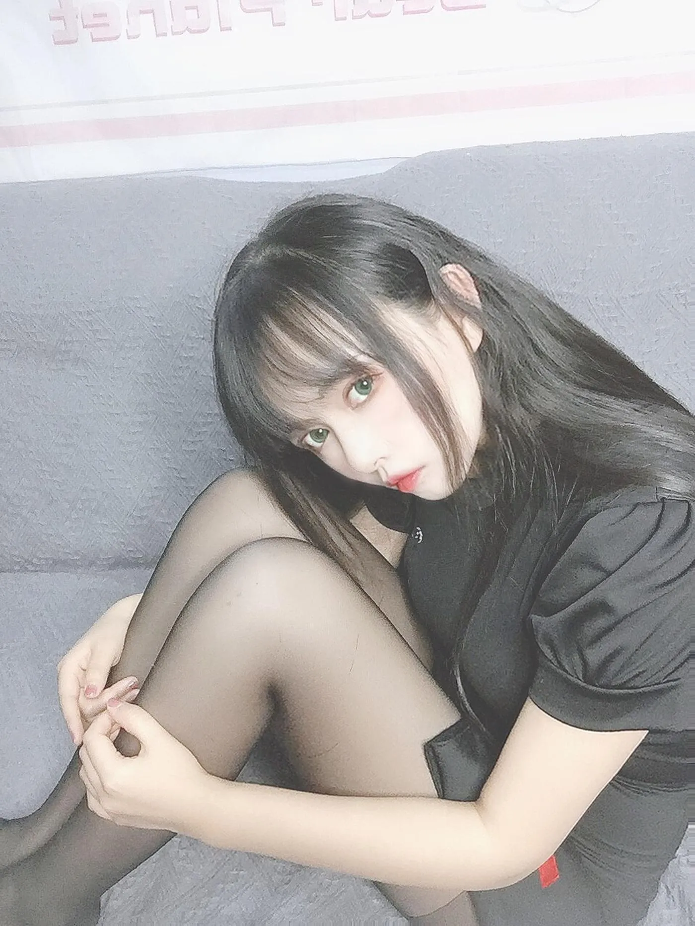 黑猫猫OvO – NO.21 护士喵自拍 [19P]插图1